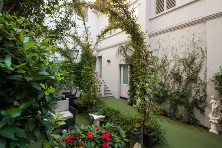 Hotel Lungarno Vespucci 50 Отели рядом с достопримечательностью «Санта - Мария - Дель - Кармине»