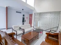 RedDoorz Syariah at Mitra Guest House