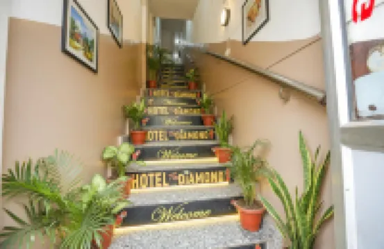 Via Diamond Sector 45