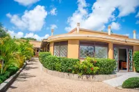 African Roots Guesthouse Entebbe Hotels in 