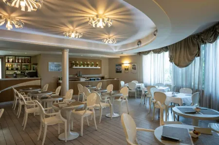 Hotel Morgana Отели в г. Ровато