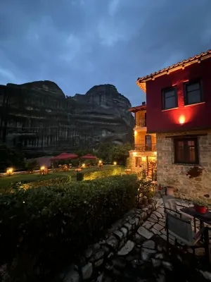 Archontiko Mesohori Meteora - parking