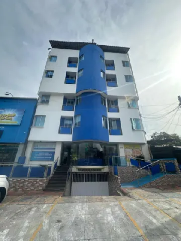 Hotel Intersuites Hotel di 