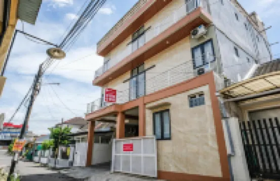 RedDoorz near Malang Creative Center