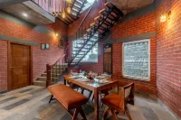 ELIVAAS 4 BHK With Garden & Bonfire - Fleur De Lis - Huvilat