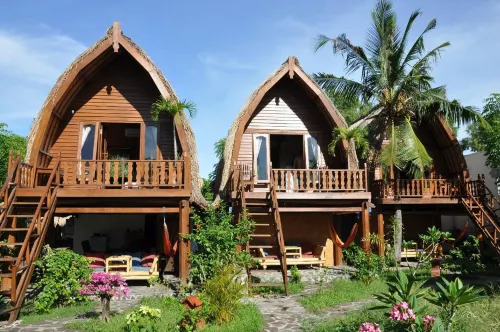 Mango Dive & Bungalow - Bed and Breakfasts