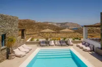 Anemela Villas & Suites Mykonos - غرفة مطلة على الجبل