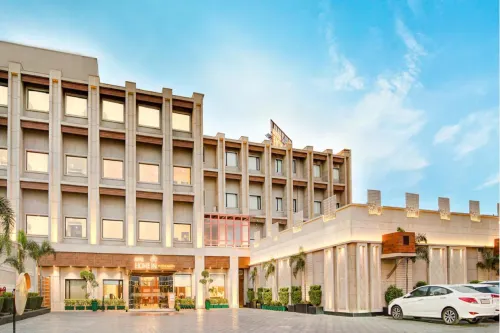 Hotel Home in by Amrik Sukhdev - Gym