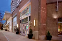 Raleigh Marriott City Center Các khách sạn gần St. Augustine's University