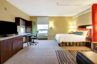 Home2 Suites by Hilton West Edmonton Hotels in der Nähe von Giant Baseball Bat