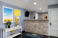 Days Inn & Suites by Wyndham Green Bay WI. Hotels in Green Bay