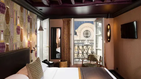 巴黎左岸先賢祠夫人飯店（正對先賢祠，近盧森堡公園）