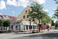 Zum Kirschbaum Hotels in Biebelried