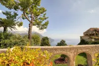 Palazzo Confalone - con vista mare