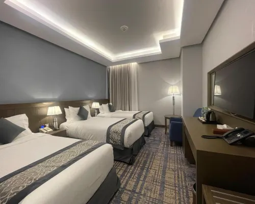 Maien Taiba Hotels near Green Dome