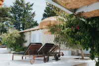 Senhora do Cabo Meco Homy Holidays Hotels near Lagoa de Albufeira Beach