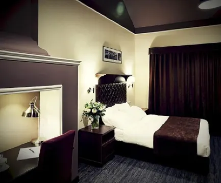 11 Hotel & Garden (11 отель и сад) Отели в г. 