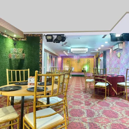 Hotel the York - Couple-Unfriendly Hotel