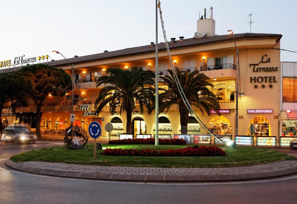 hotel overview picture