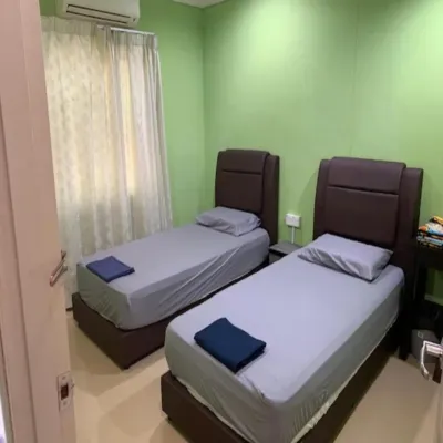TH HOTEL
