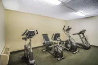 Baymont by Wyndham Johnson City - Gym