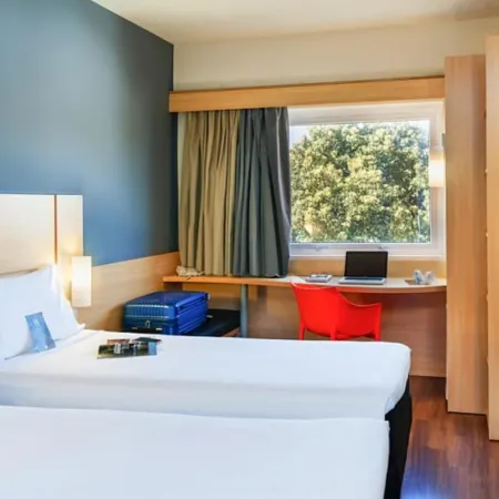 Ibis Asuncion