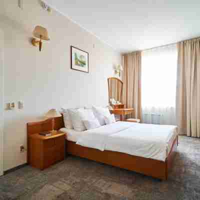 Voznesenskiy Hotel Rooms