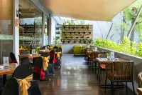 Soll Marina Hotel Serpong - breakfast