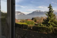 Appartement Semnoz - Vue Lac Hotels in Sevrier