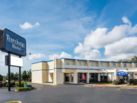 แทรเวิลลอดจ์ บายวินด์แฮม อะเบอร์ดีน โรงแรมในอะเบอร์ดีน