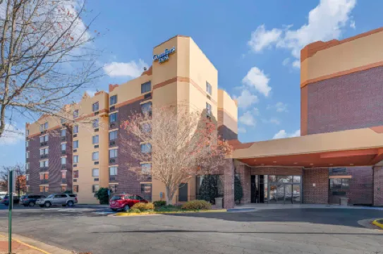 Comfort Inn University Center