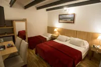 Hotel Casablanca Montevideo - Airport Shuttle