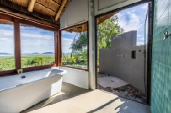 Buffalo Ridge Safari Lodge