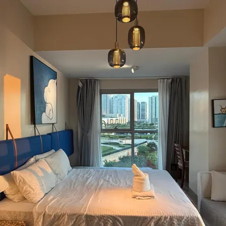 175sqm Luxurious Seaview 3 Bedrooms Facing Manila Bay Sunset, Airport, Okada, Solaire,MOA