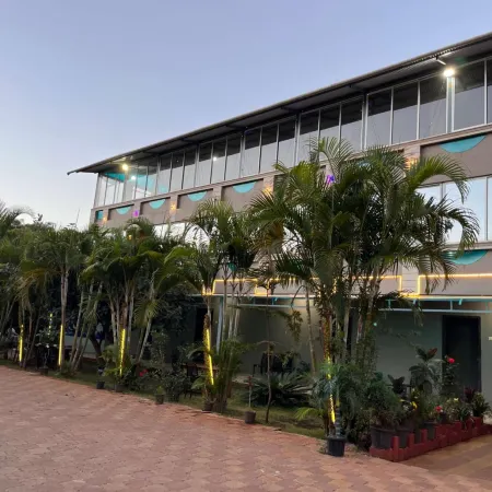 Hotel Golden Galaxy and Restaurant