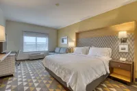 Holiday Inn & Suites Madison West - Middleton