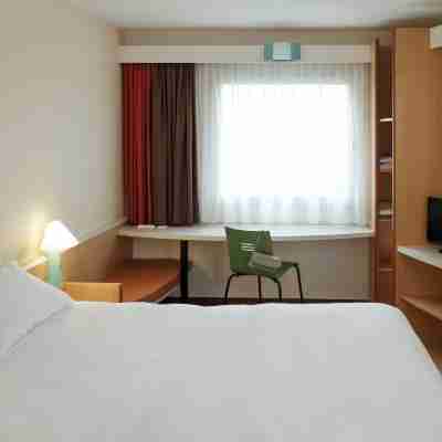 Hôtel ibis Beauvais Aeroport Rooms