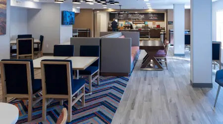 Hampton Inn Norton Отели в г. Нортон