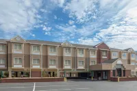Microtel Inn & Suites by Wyndham Cornelius/Lake Norman Hotel a Davidson