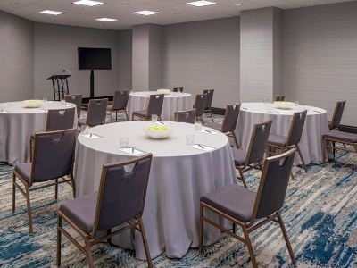 レストラン ハイアット リージェンシー インディアナポリス アット ステート キャピトルの写真