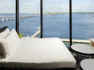 Luminary Hotel & Co., Autograph Collection