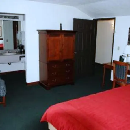 Historic Beaver DAM Lodge, Golf & RV Resort