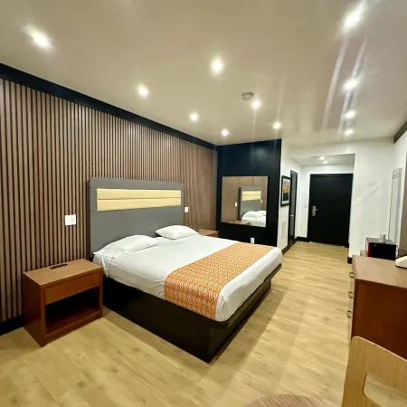 Casa Playa Inn & Suites Stanton Anaheim Area Отели в г. Стантон