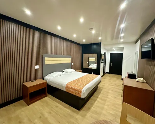 Casa Playa Inn & Suites Stanton Anaheim Area Hotels in Stanton