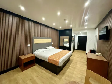 Casa Playa Inn & Suites Stanton Anaheim Area Hotels near Adventure City