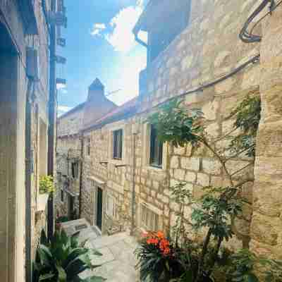 Exquisite Villa by Dominium - Old City Hotel Exterior