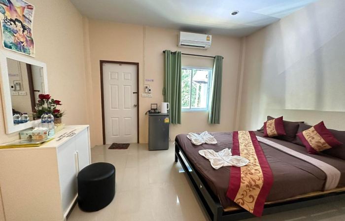Painting Family Hostel