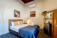 Delatite Hotel