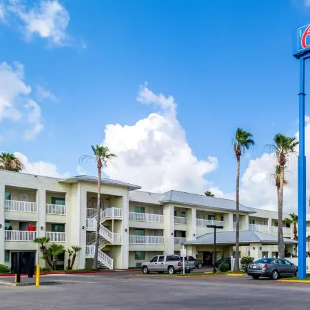 Motel 6 Corpus Christi, TX - North