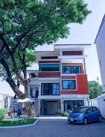 Jamjuree Home at Udonthani Отели рядом с достопримечательностью «Nong Prajak Park»